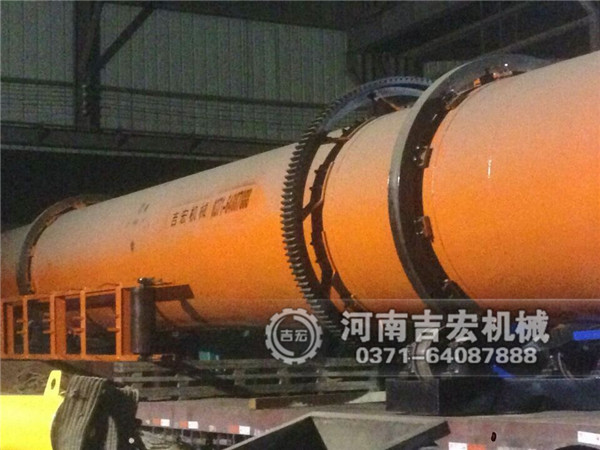 廣東牛糞烘干機發(fā)貨現場