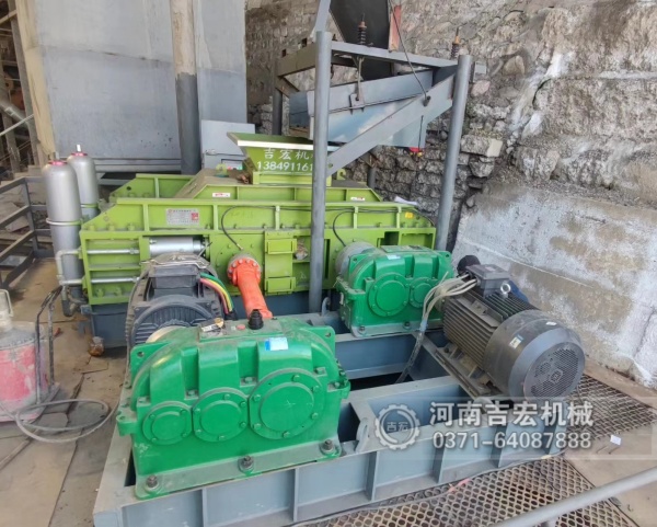 高效細(xì)碎就選對輥機(jī)！粗砂變細(xì)砂,出料可控,粉末更少！